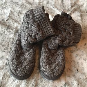 ‼️ UGG Isla Knit Boots